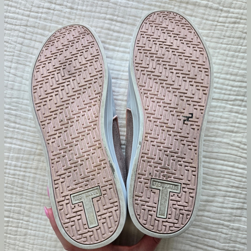 Ted Baker Tancey Pastel Floral Sneakers Women's US Size 8 - Picture 9 of 9